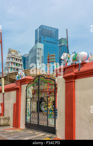 Singapore - June 10, 2018: The Sri Mariamman Temple in Chinatown. Famous Hindu Temple and the oldest in Singapore Stock Photo