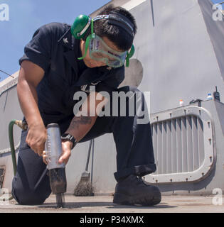 needle gun, remove rust, san diego, U.S. navy , USS Bonhomme Richard ...
