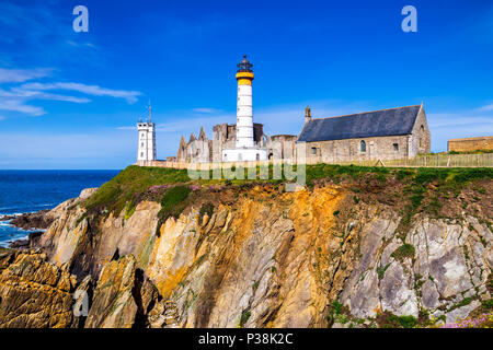 Lighthouse Pointe de Saint-Mathieu, Brittany (Bretagne), France Stock Photo