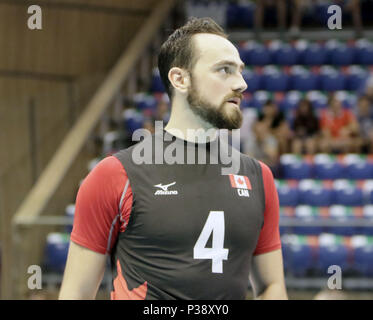 Varna, Bulgaria. 17th June, 2018. Nicholas HOAG (Canada), .mens Volleyball Nations League, week 4, Canada vs France, Palace of culture and sport, Varna/Bulgaria, June 17, 2018, the fourth of 5 weekends of the preliminary lap in the new established mens Volleyball Nationas League takes place in Varna/Bulgaria. Credit: Wolfgang Fehrmann/ZUMA Wire/Alamy Live News Stock Photo