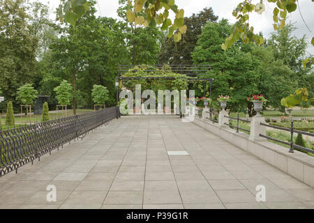 park avenue in royal's gardens at Wilanow, Warsaw, Poland Stock Photo