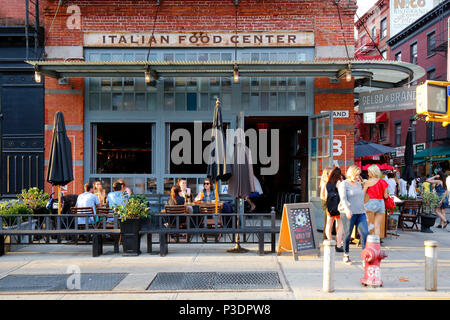 Alfresco dining at Gelso & Grand in Little Italy in New York City Stock ...