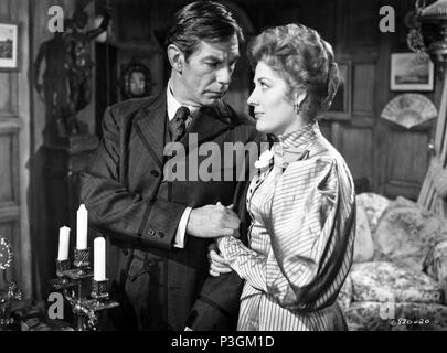 MICHAEL GOUGH & VALERIE GAUNT DRACULA -THE HORROR OF DRACULA (1958 ...