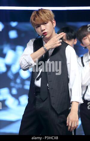 Seoul, Korea. 18th June, 2018. Wanna One record Arirang¡¯s music show Simply K-Pop in Seoul, Korea on 18th June, 2018.(China and Korea Rights Out) Credit: TopPhoto/Alamy Live News Stock Photo