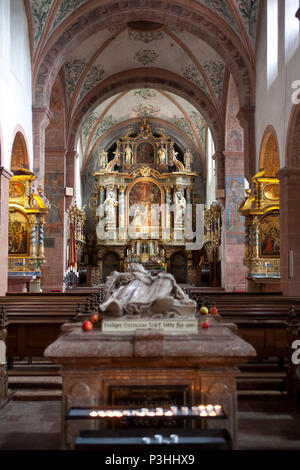 Germany, inside the basilica of Steinfeld Abbey in Kall in the Eifel region, nave with the sarcophagus of the saint Hermann Joseph.  Deutschland, in d Stock Photo