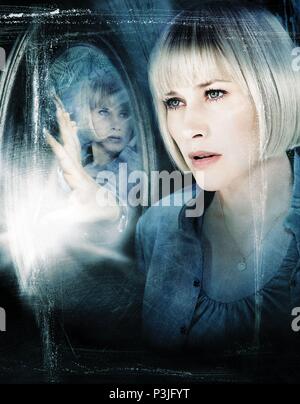 Original Film Title: MEDIUM-TV.  English Title: MEDIUM.  Film Director: GLENN GORDON CARON.  Year: 2005.  Stars: PATRICIA ARQUETTE. Credit: NBC / Album Stock Photo