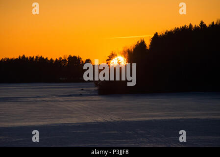 Lake Kukkia Sunset. Luopioinen, Pirkanmaa, Finland. 10.4.2018 Stock Photo