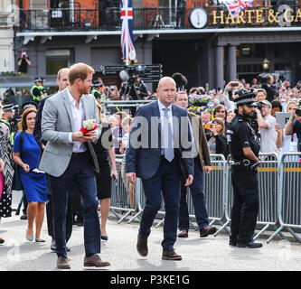 Prince Harry and Prince William greet the crowds outside Windsor Castle on the evening before Prince Harry's wedding to Meghan Markle  Featuring: Prince Harry Where: Windsor, United Kingdom When: 18 May 2018 Credit: John Rainford/WENN Stock Photo