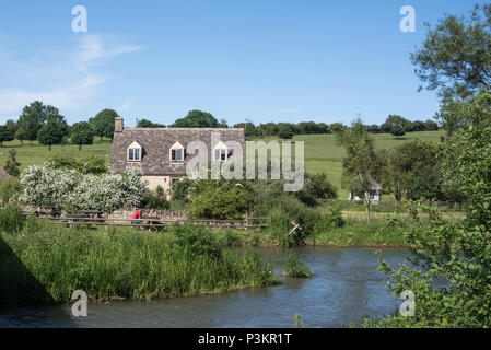 The River Windrush at Swinbrook, Oxfordshire Stock Photo