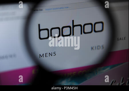 The Boohoo website seen through a magnifying glass Stock Photo