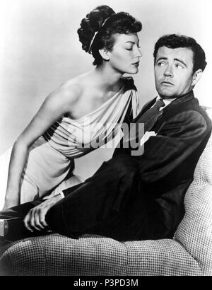 Original Film Title: ONE TOUCH OF VENUS.  English Title: ONE TOUCH OF VENUS.  Film Director: WILLIAM A. SEITER.  Year: 1948.  Stars: AVA GARDNER; ROBERT WALKER. Credit: UNIVERSAL PICTURES / Album Stock Photo