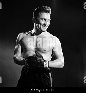 Original Film Title: CHAMPION.  English Title: CHAMPION.  Film Director: MARK ROBSON.  Year: 1949.  Stars: KIRK DOUGLAS. Credit: UNITED ARTISTS / Album Stock Photo