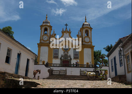 TIRADENTES, MG - 04.01.2016: PONTOS TURISTICOS TIRADENTES - Busto de ...