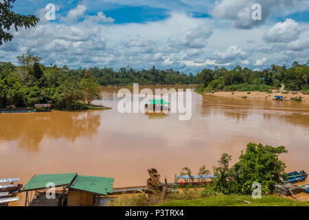 Beautiful view of the Tembeling river at the Kuala Tembeling jetty in Pahang, Malaysia, the starting point of the boat ride to the Taman Negara. Stock Photo