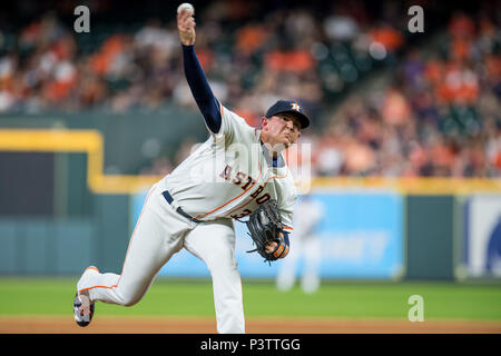 Houston, TX, USA. 18th June, 2018. Houston Astros relief pitcher Will Harris (36) pitches during a Major League Baseball game between the Houston Astros and the Tampa Bay Rays at Minute Maid Park in Houston, TX. The Astros won the game 5 to 4.Trask Smith/CSM/Alamy Live News Stock Photo