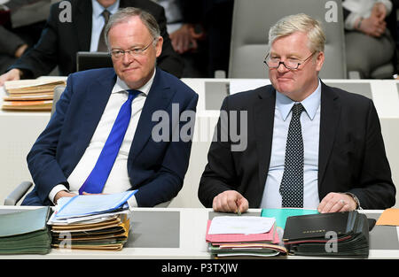Hanover, Germany. 19th June, 2018. Stephan Weil (L) of the Social Democratic Party (SPD), Premier of Lower Saxony, and Bernd Althusmann (R) of the Christian Democratic Union (CDU), Lower Saxony's Minister for Economy, Labour, Transport and Digitalisation, during the debate about a new holiday. Credit: Holger Hollemann/dpa/Alamy Live News Stock Photo