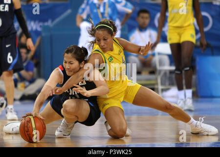 Jogador De Basquetebol Fêmea Na Ação Durante O Fósforo De Basquetebol  COREIA Contra GRÉCIA Imagem Editorial - Imagem de coreia, meninas: 139720040