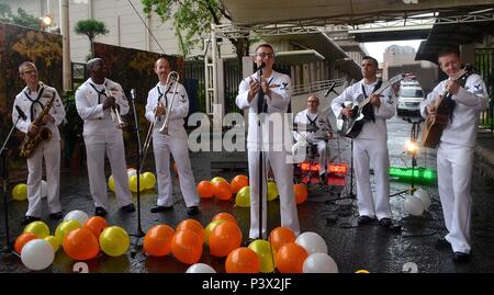 MANILA, Republic of the Philippines (June 12, 2018) Members of the 7th Fleet Band, Far East Edition, perform at ABS-CBN television in Manila as part of a U.S. 7th Fleet theater security cooperation (TSC) patrol. More than 40 Sailors and Marines from U.S. 7th Fleet staff are currently embarked on USNS Millinocket (T-EPF 3) supporting a range of senior level engagements and community outreach events. (Photo courtesy of Fides Chan/ABS-CBN) Stock Photo