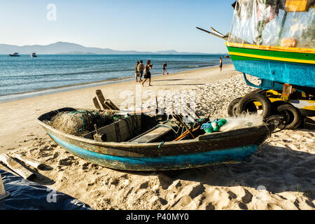 Praia De Canajure Cujo Nome Deriva Do Fato De Estar Localizada Entre As Praias De Canasvieiras E Jurere Florianopolis Santa Catarina Brasil Stock Photo Alamy