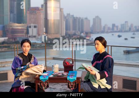 Original Film Title: SNOW FLOWER AND THE SECRET FAN.  English Title: SNOW FLOWER AND THE SECRET FAN.  Film Director: WAYNE WANG.  Year: 2011.  Stars: GIANNA JUN; BINGBING LI. Credit: IDG CHINA MEDIA / Album Stock Photo