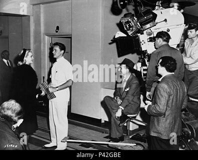 Van Johnson, Marilyn Maxwell, on-set of the Film, 