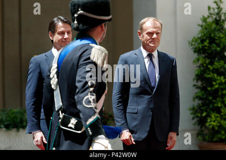 Rome, Italy. 20 June 2018. Palazzo Chigi. The Italian Premier meets the President of the European Council. and Donald Franciszek Tusk  Roma 20/06/2018. Palazzo Chigi. Incontro tra il Presidente del Consiglio Italiano ed il  Presidente del Consiglio europeo. Rome 20th of June. Palazzo Chigi. The Italian Premier meets the President of the European Council. Foto Samantha Zucchi Insidefoto Credit: insidefoto srl/Alamy Live News Stock Photo