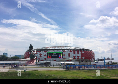 Moscow, Russia. 19th June, 2018. SPARTAK Stadium, Exterior, Poland (POL) -Senegal (SEN), Preliminary Round, Group H, Match 15, on 19.06.2018 in Moscow, Spartak Stadium Football World Cup 2018 in Russia from 14.06. - 15.07.2018. | usage worldwide Credit: dpa/Alamy Live News Stock Photo