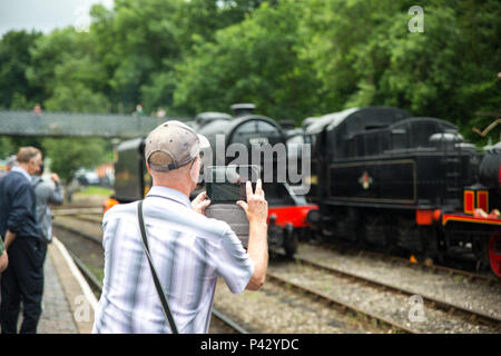 Highley, UK. 20th June, 2018. There is plenty of pulling and shunting at Severn Valley Railway's Highley Engine House station today. A major change-around sees many steam locomotives being shuffled back and forth to allow the 48773, which has not seen daylight for ten years, to be moved to Kidderminster station in readiness for the spectacular 1940's wartime event which is happening between 30th June and 8th July. Credit: Lee Hudson/Alamy Live News Stock Photo