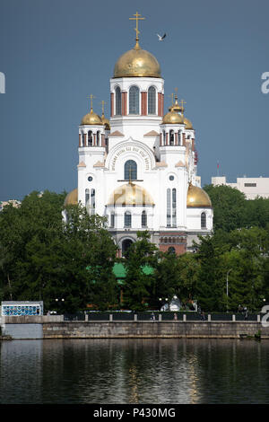 Yekaterinburg, Russia. 20th June, 2018. Soccer, World Cup 2018: The cathedral on the river 'Blut'. Credit: Marius Becker/dpa/Alamy Live News Stock Photo