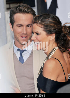 Ryan Reynold Sandra Bullock       - The Proposal Premiere at the El Capitan Theatre In Los Angeles.          -            02 BullockSandra ReynoldRyan 02.jpg02 BullockSandra ReynoldRyan 02  Event in Hollywood Life - California, Red Carpet Event, USA, Film Industry, Celebrities, Photography, Bestof, Arts Culture and Entertainment, Topix Celebrities fashion, Best of, Hollywood Life, Event in Hollywood Life - California, Red Carpet and backstage, movie celebrities, TV celebrities, Music celebrities, Topix, actors from the same movie, cast and co star together.  inquiry tsuni@Gamma-USA.com, Credit Stock Photo
