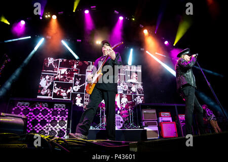 Toronto, Ontario, Canada. 19th June, 2018. American rockers ''Cheap Trick' performed at Budweiser Stage in Toronto, Ontario. Band members: RICK NIELSEN, TOM PETERSSON, ROBIN ZANDER, DAXX NIELSEN Credit: Igor Vidyashev/ZUMA Wire/Alamy Live News Stock Photo