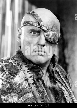 Original Film Title: WATERWORLD.  English Title: WATERWORLD.  Film Director: KEVIN REYNOLDS.  Year: 1995.  Stars: DENNIS HOPPER. Credit: UNIVERSAL PICTURES / Album Stock Photo