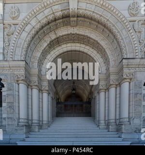View of entrance to British Columbia Parliament Buildings, Victoria, Vancouver Island, British Columbia, Canada Stock Photo