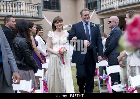 Original Film Title: THE PERFECT FAMILY.  English Title: THE PERFECT FAMILY.  Film Director: ANNE RENTON.  Year: 2011.  Stars: EMILY DESCHANEL. Credit: certainty films/Present Pictures / Album Stock Photo