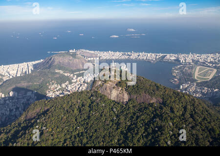 Vista aérea do Corcovado. Rio de Janeiro. RIO DE JANEIRO/ RJ / Brasil. 29/07/2012. (Foto: Rafael Duarte / Fotoarena) Stock Photo