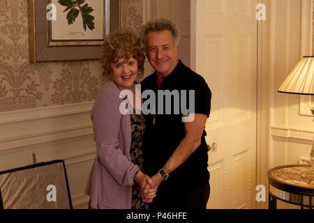 Original Film Title: QUARTET.  English Title: QUARTET.  Film Director: DUSTIN HOFFMAN; JULIA SOLOMONOFF.  Year: 2012.  Stars: DUSTIN HOFFMAN; PAULINE COLLINS. Credit: HEADLINE PICTURES / Album Stock Photo