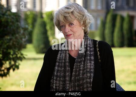 Original Film Title: QUARTET.  English Title: QUARTET.  Film Director: DUSTIN HOFFMAN; JULIA SOLOMONOFF.  Year: 2012.  Stars: MAGGIE SMITH. Credit: HEADLINE PICTURES / Album Stock Photo