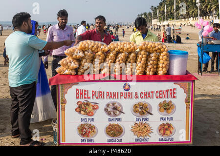 street food, Juju beach, Mumbai, India Stock Photo