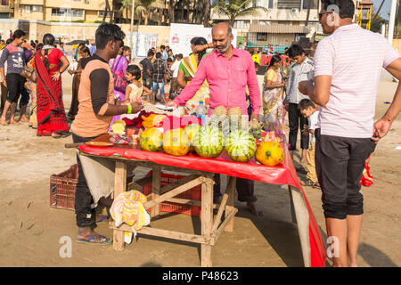 street food, Juju beach, Mumbai, India Stock Photo