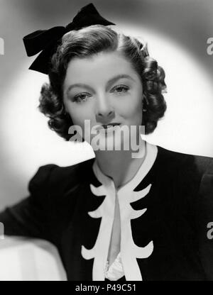 Original Film Title: I LOVE YOU AGAIN.  English Title: I LOVE YOU AGAIN.  Film Director: W. S. VAN DYKE.  Year: 1940.  Stars: MYRNA LOY. Credit: M.G.M. / Album Stock Photo