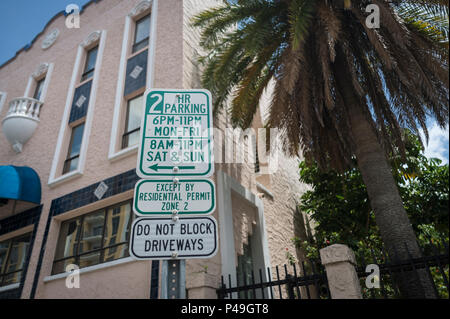 2 hours parking zone sign on the sidestreet in St Petersburg, Florida, USA Stock Photo