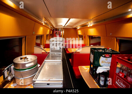 Berlin, Germany. 20th June, 2018. Trolleys, a a beer barrel and beverage crates stacked up in the on-board restaurant of an Inter City Express (ICE) train at the ICE factory in Rummelsburg. The Deutsche Bahn (German train company) has invited people to the press event 'Wie kommt die Currywurst auf den Zug?' (lit. how does the curry sausage make it on to the train?) to take a look behind the scenes at the logistics site in Rummelsburg. Credit: Christoph Soeder/dpa/Alamy Live News Stock Photo