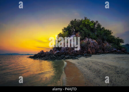 Sunset over Laopilae archipelago around Ko Hong island near Krabi, Thailand Stock Photo