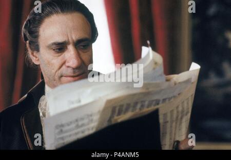 Original Film Title: AMADEUS.  English Title: AMADEUS.  Film Director: MILOS FORMAN.  Year: 1984.  Stars: F. MURRAY ABRAHAM. Credit: ORION PICTURES / Album Stock Photo