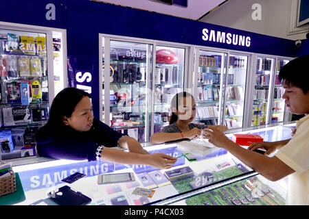 Cell phone store in Phnom Penh, Cambodia Stock Photo
