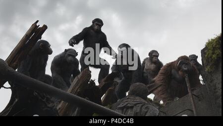 Original Film Title: DAWN OF THE PLANET OF THE APES.  English Title: DAWN OF THE PLANET OF THE APES.  Film Director: MATT REEVES.  Year: 2014. Credit: CHERNIN ENTERTAINMENT / Album Stock Photo