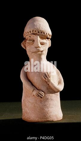 FIGURA DE HOMBRE CON SOMBRERO EN BARRO (ALFARERO 'TITO'). Location: ALFARERIA, SPAIN. Stock Photo