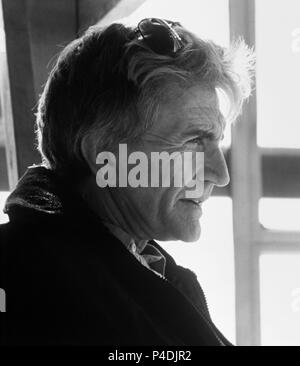 On the set, Blake Edwards (director) with Julie Andrews / Victor ...