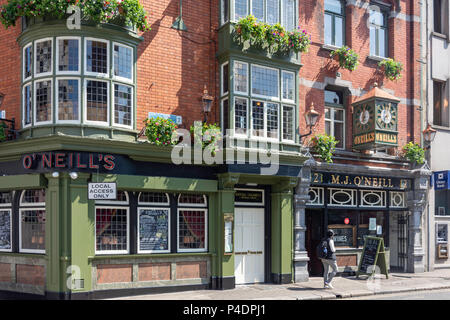 O'Neills Pub & Kitchen, Suffolk Street, Dublin, Leinster Province, Republic of Ireland Stock Photo