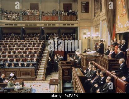 SANCION DE LA CONSTITUCION DE 1978 - HERNANDEZ GIL JUNTO A LOS REYES DE ESPAÑA Y EL PRINCIPE FELIPE - 1978. Location: CONGRESO DE LOS DIPUTADOS-INTERIOR, MADRID. Stock Photo